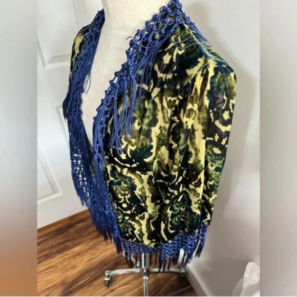 Urban Outfitters Roxanna Fringe Kimono - Picture 4 of 8